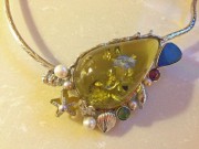 amber-necklace-close-up(1)