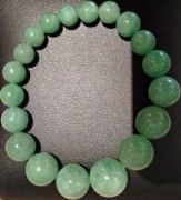 jade-bracelet-on-elastic1