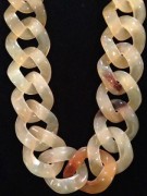 yellow-horrn-necklace